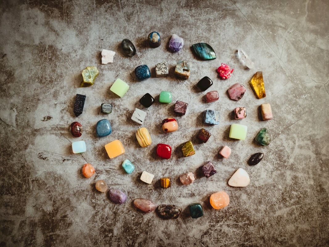 Natural mineral formations and crystalline structures